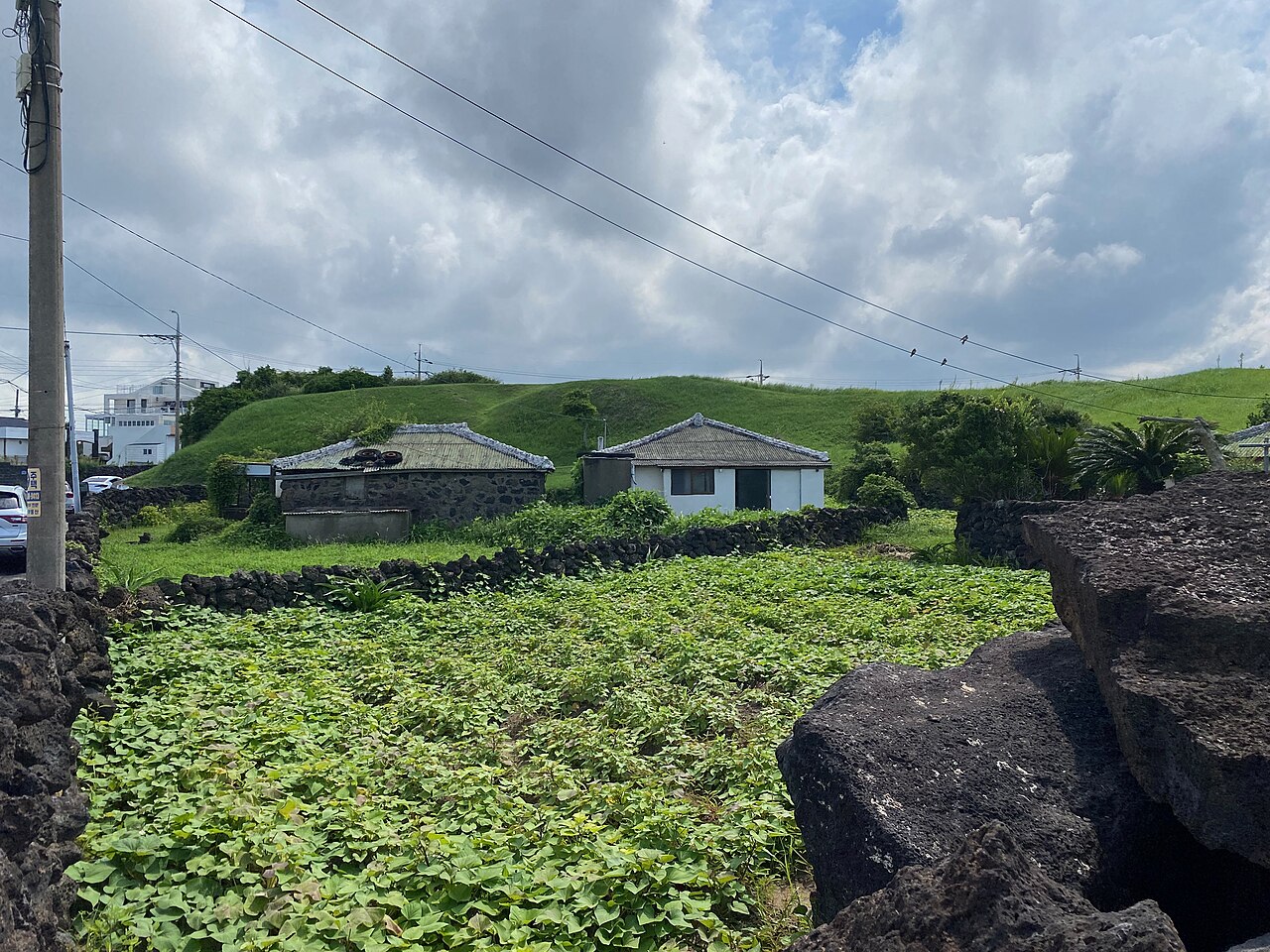 济州传统石墙(밭담)与韩屋村落